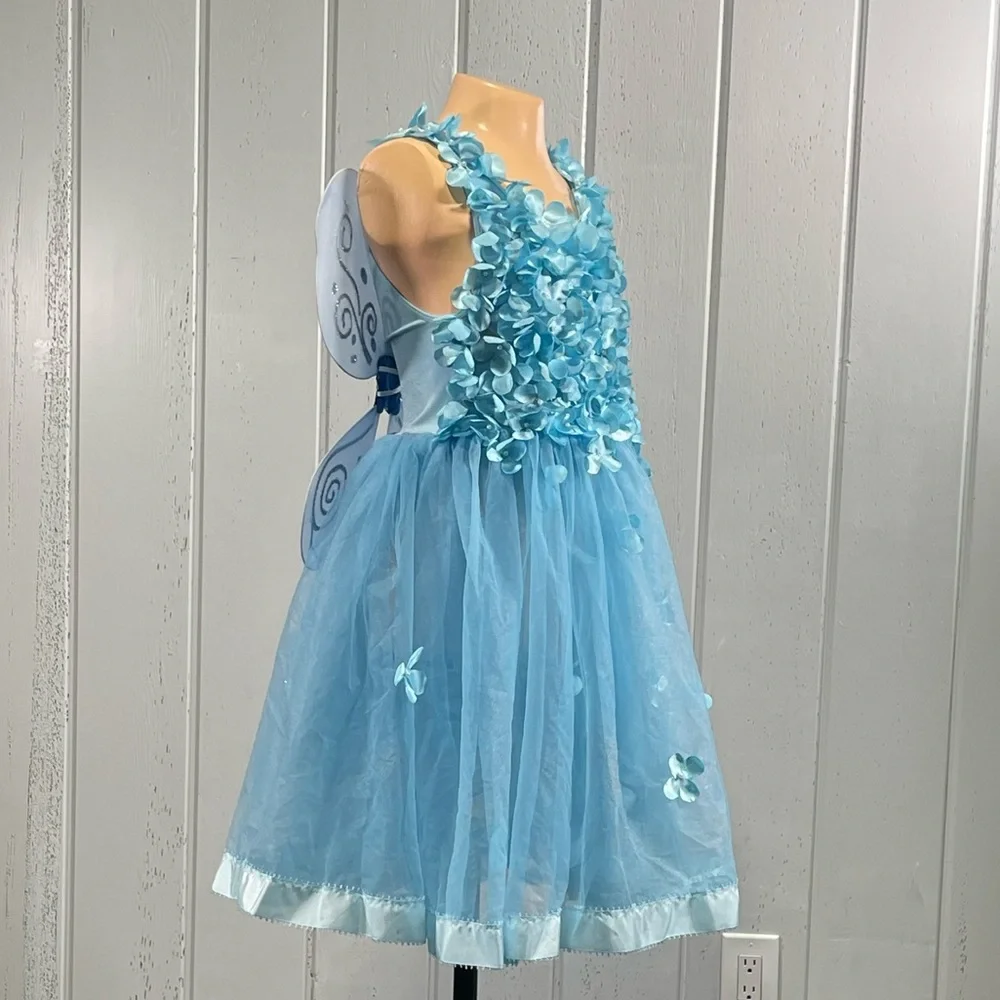 N/A blue flower